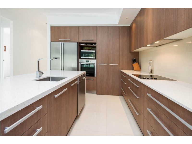 2/24 Compass Drive, Biggera Waters QLD 4216