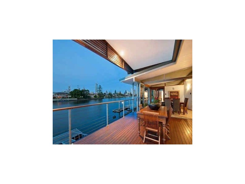 31 Furlong Street, Broadbeach Waters QLD 4218