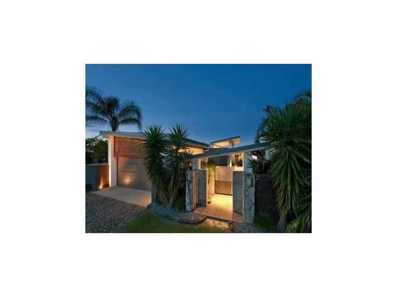 31 Furlong Street, Broadbeach Waters QLD 4218