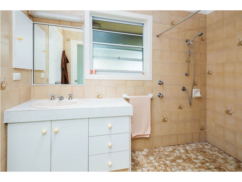 39 Ashbourne Terrace, Biggera Waters QLD 4216