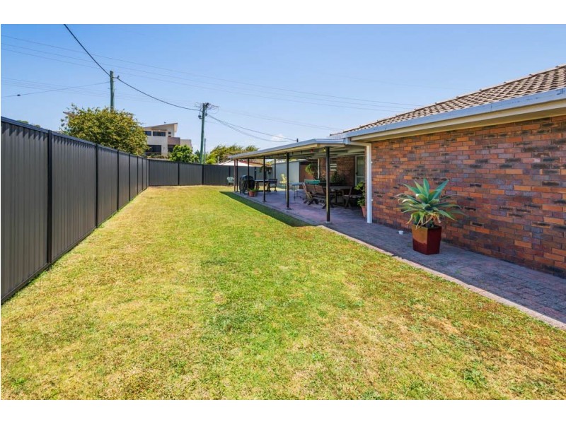 39 Ashbourne Terrace, Biggera Waters QLD 4216