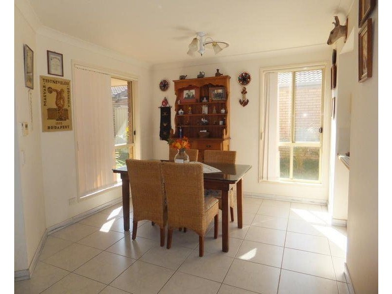 16 Seafoam Close, Varsity Lakes QLD 4227