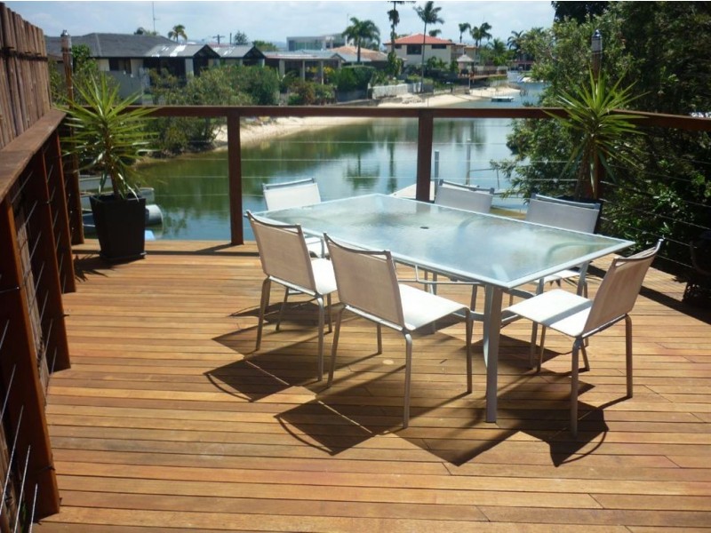 11 Rio Vista Blvd, Broadbeach Waters QLD 4218