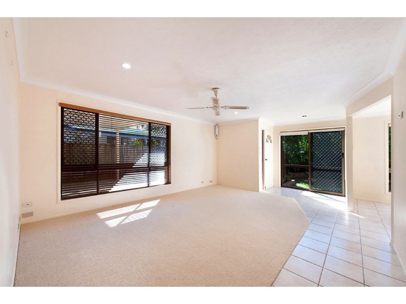 54 Victor Ave, Paradise Point QLD 4216