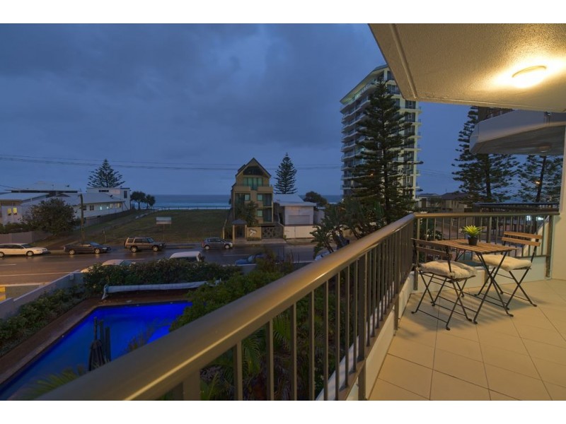 8/3574 Main Beach Parade, Main Beach QLD 4217