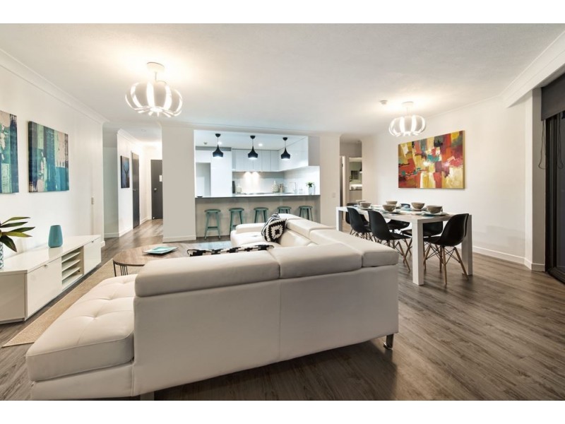 8/3574 Main Beach Parade, Main Beach QLD 4217