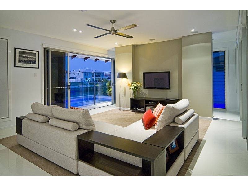 26 Middle Quay, Biggera Waters QLD 4216