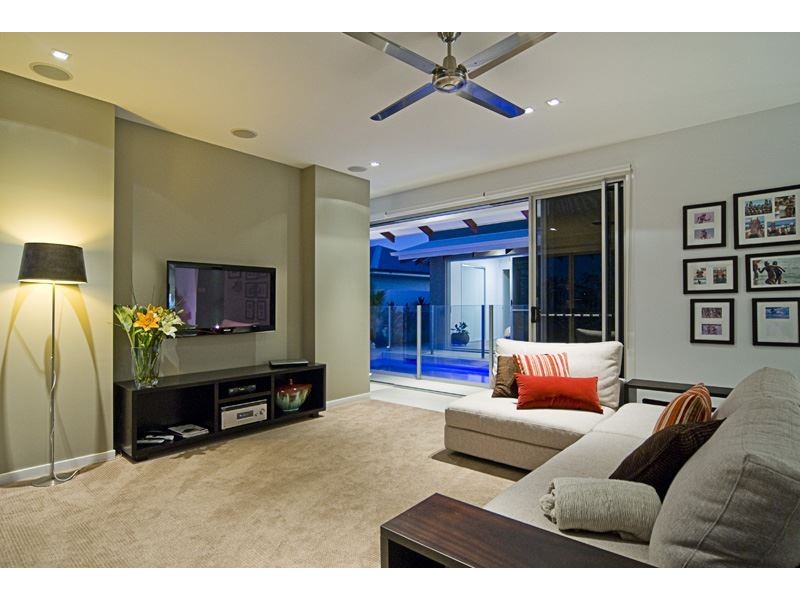 26 Middle Quay, Biggera Waters QLD 4216