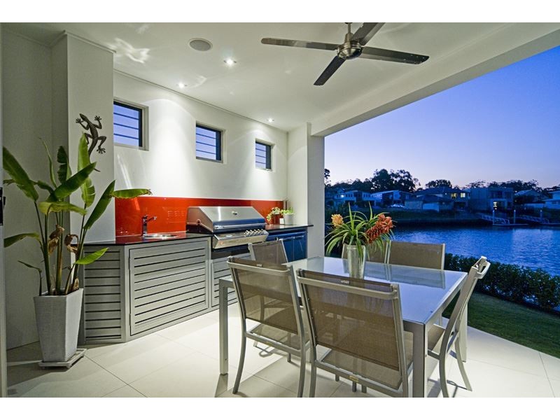 26 Middle Quay, Biggera Waters QLD 4216