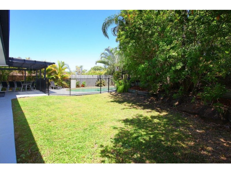 145 Glen Eagles Drive, Robina QLD 4226