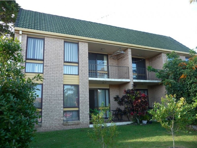 2/20 Sigatoka Place, Clear Island Waters QLD 4226