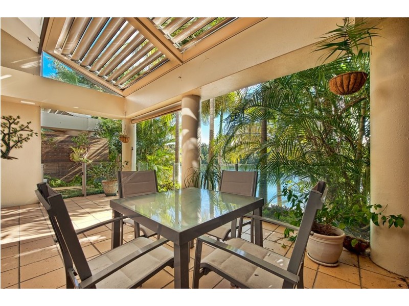 125 Santa Cruz Blvd, Clear Island Waters QLD 4226