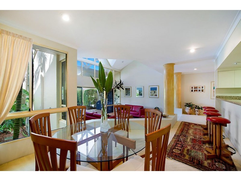 4″Lippitt”/125 Santa Cruz Boulevard, Clear Island Waters QLD 4226