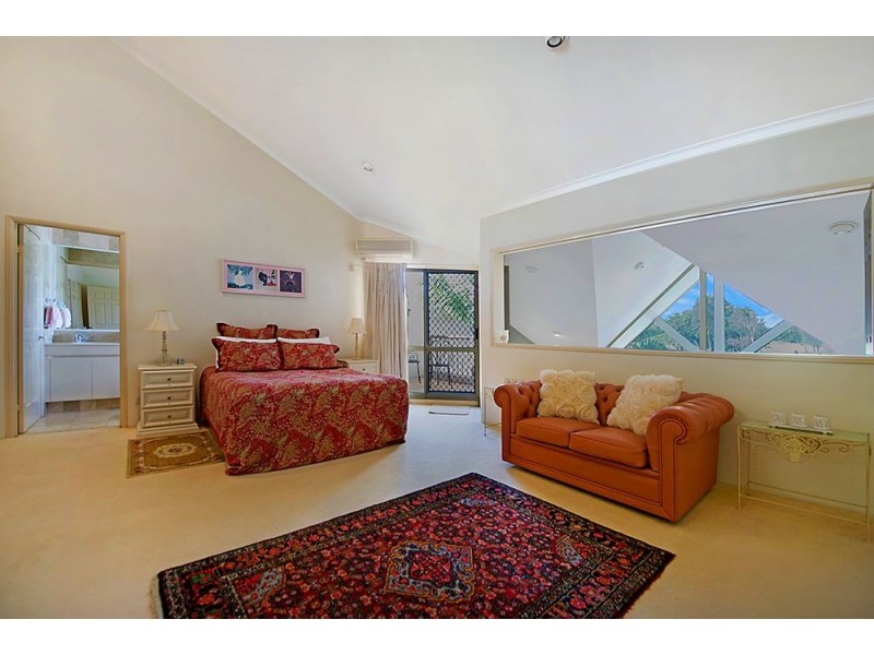 4″Lippitt”/125 Santa Cruz Boulevard, Clear Island Waters QLD 4226