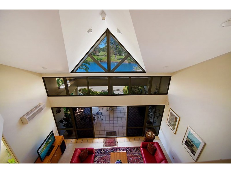 4″Lippitt”/125 Santa Cruz Boulevard, Clear Island Waters QLD 4226