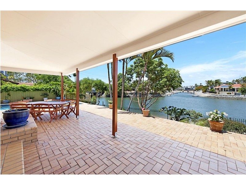 37 Sonder Street, Broadbeach Waters QLD 4218