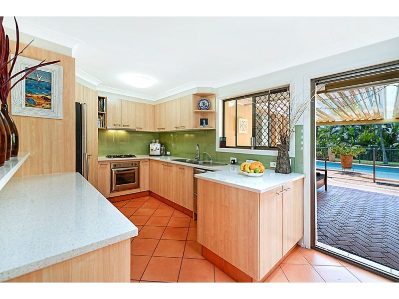 77 Rumrunner Street, Mermaid Waters QLD 4218