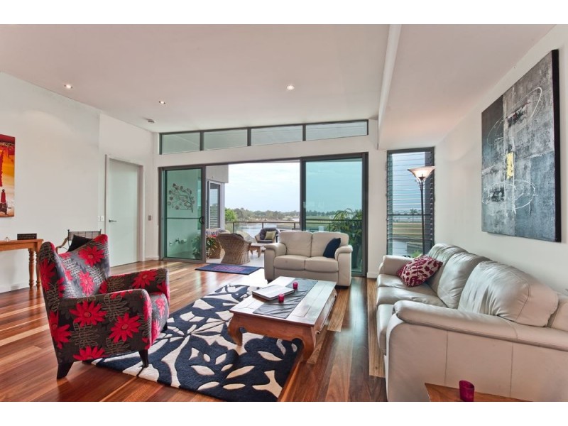 7528 Springfield Drive, Hope Island QLD 4212