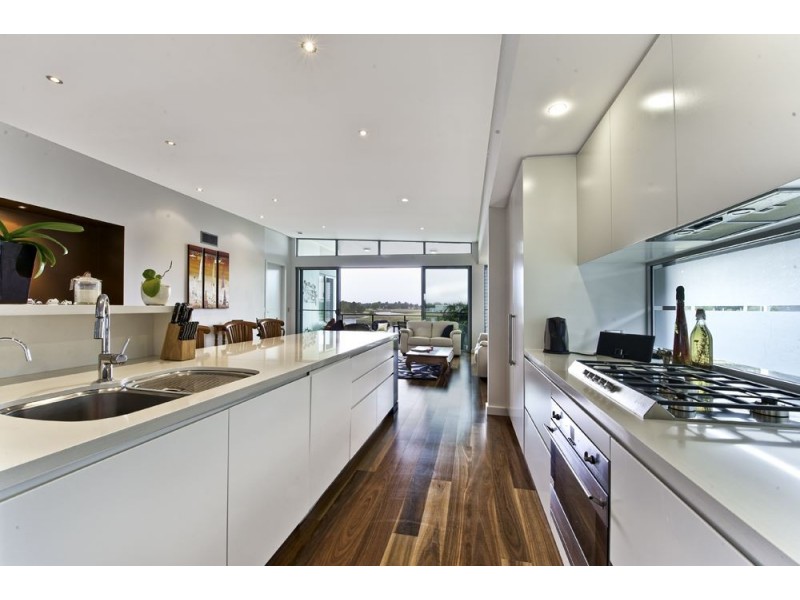 7528 Springfield Drive, Hope Island QLD 4212