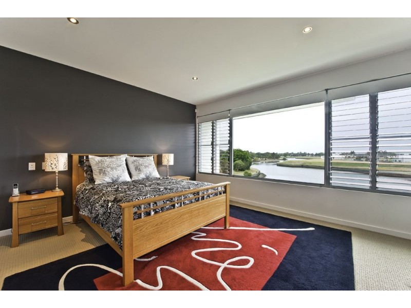 7528 Springfield Drive, Hope Island QLD 4212