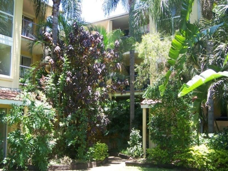 19 Monaco Street, Broadbeach QLD 4218