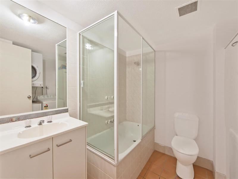 19 Monaco Street, Broadbeach QLD 4218