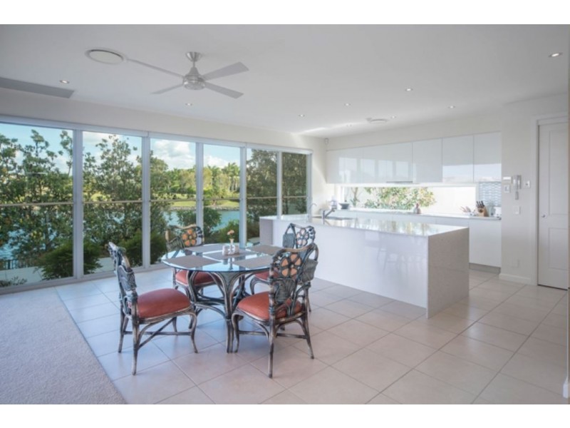 2002 The Circle, Sanctuary Cove QLD 4212