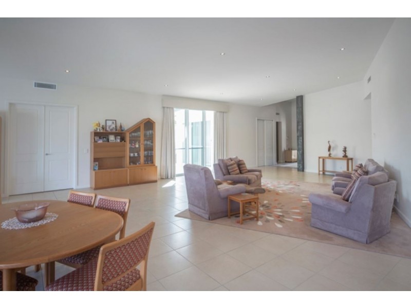 2002 The Circle, Sanctuary Cove QLD 4212