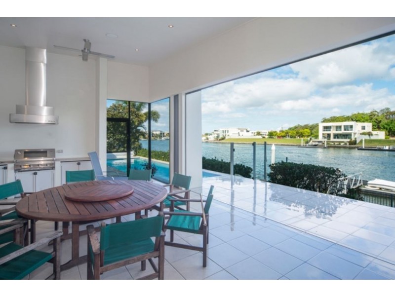 2002 The Circle, Sanctuary Cove QLD 4212
