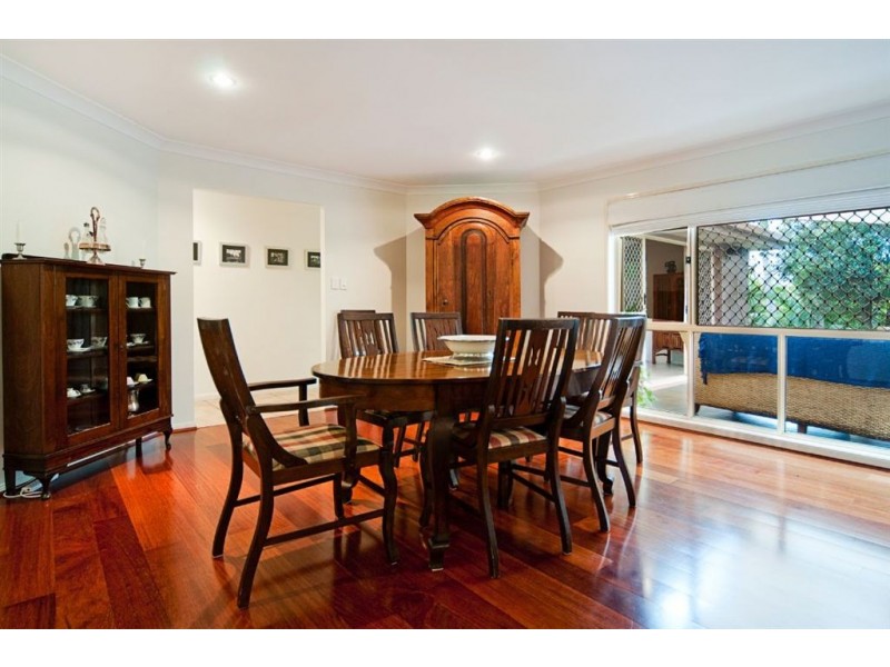 38 Arun Drive, Arundel QLD 4214