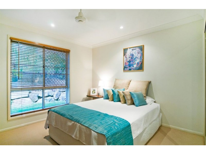 38 Arun Drive, Arundel QLD 4214