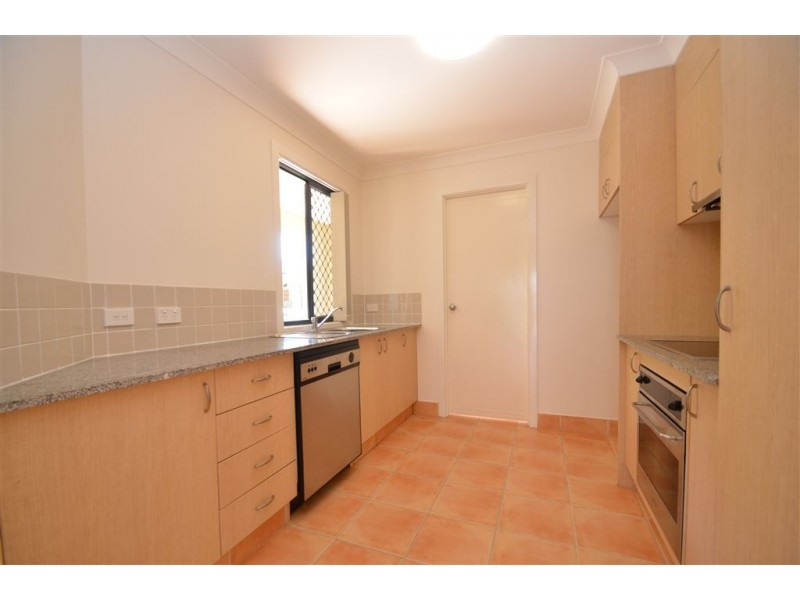 2/4 Acton Drive, Varsity Lakes QLD 4227