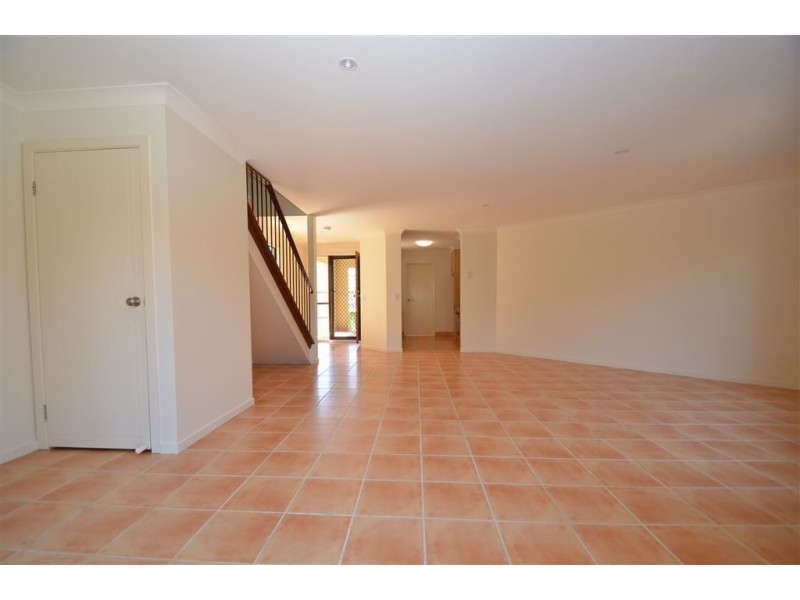 2/4 Acton Drive, Varsity Lakes QLD 4227
