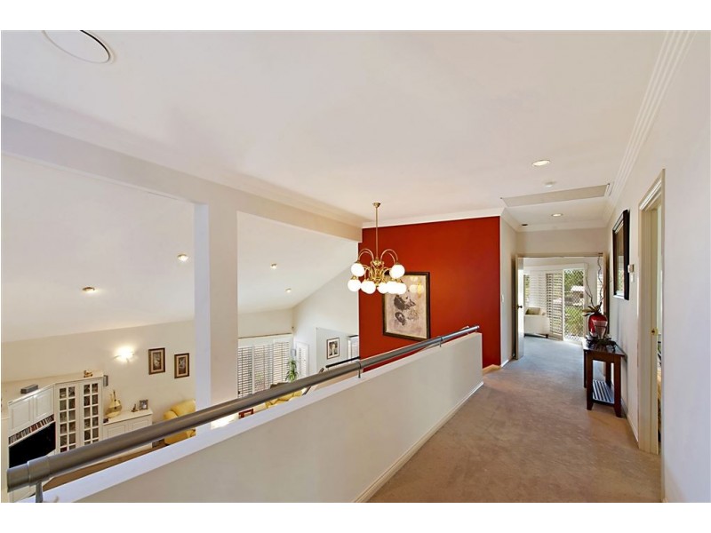 5 Craig Avenue, Carrara QLD 4211