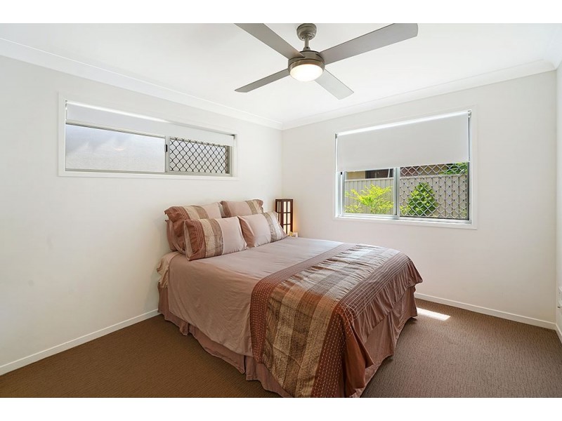 15 Lakefield Crescent, Paradise Point QLD 4216