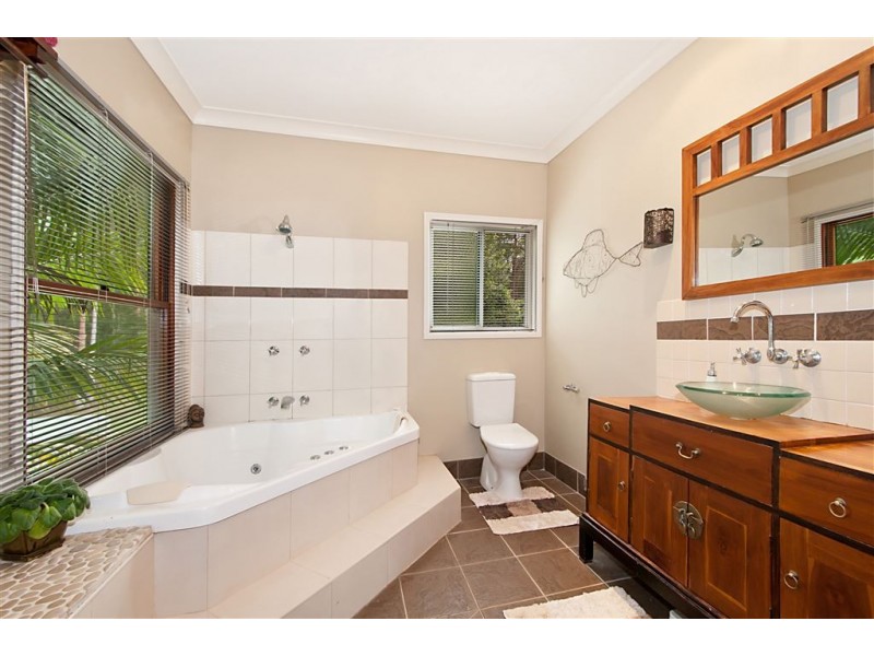 68 Petsch Creek Road, Tallebudgera Valley QLD 4228