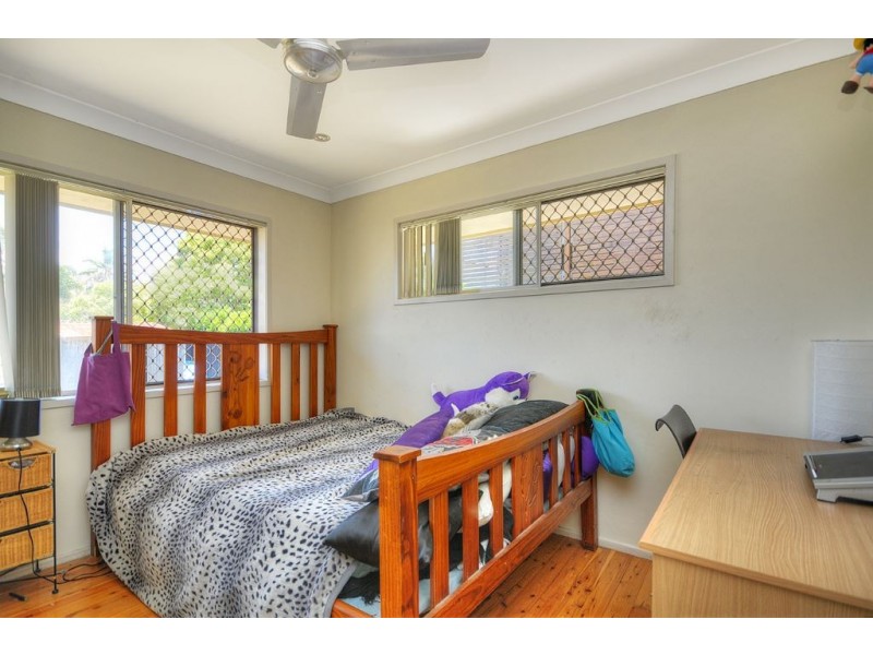 15 Kallay Street, Miami QLD 4220