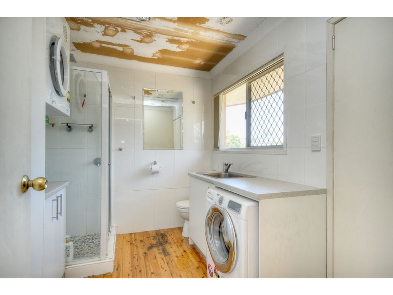 15 Kallay Street, Miami QLD 4220