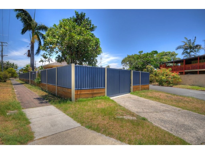 15 Kallay Street, Miami QLD 4220