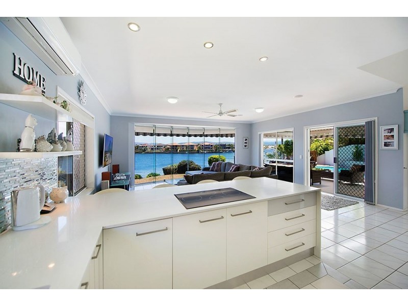 112 Port Jackson Boulevard, Clear Island Waters QLD 4226