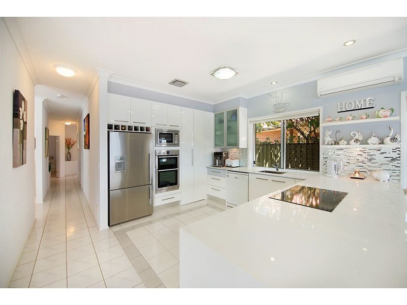 112 Port Jackson Boulevard, Clear Island Waters QLD 4226