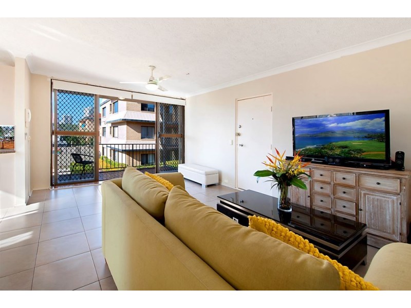 11 Stanhill Drive, Chevron Island QLD 4217