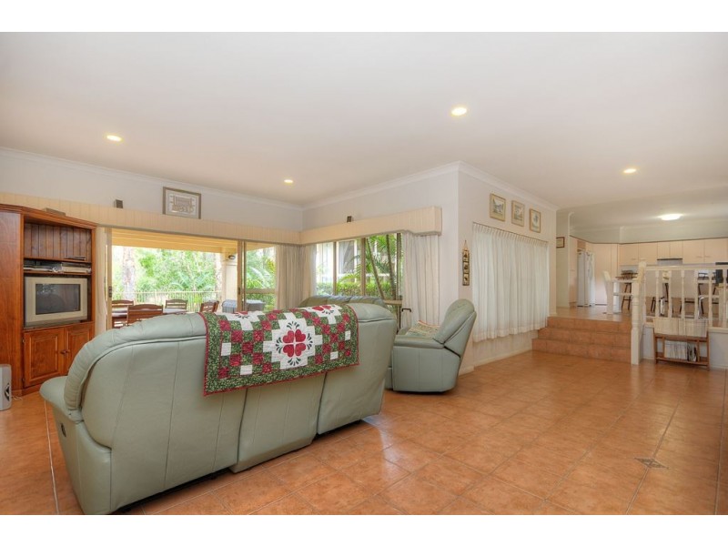 16 Waterwood Court, Arundel QLD 4214