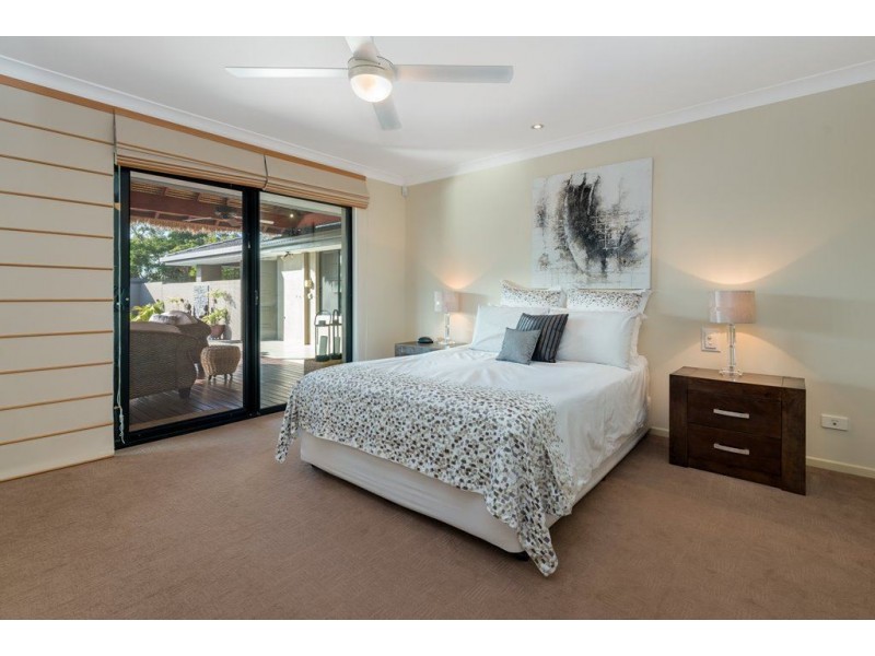 2 Plumosa Court, Mermaid Waters QLD 4218