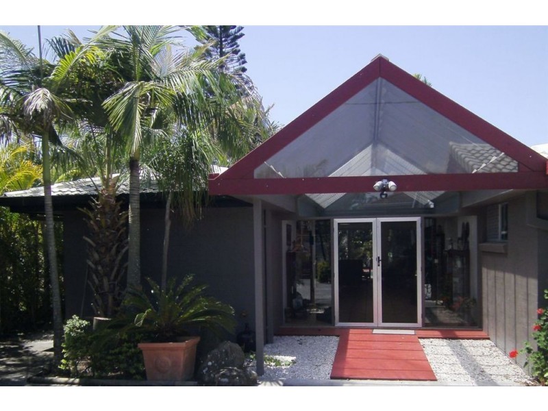 30 Karina Cres, Broadbeach Waters QLD 4218