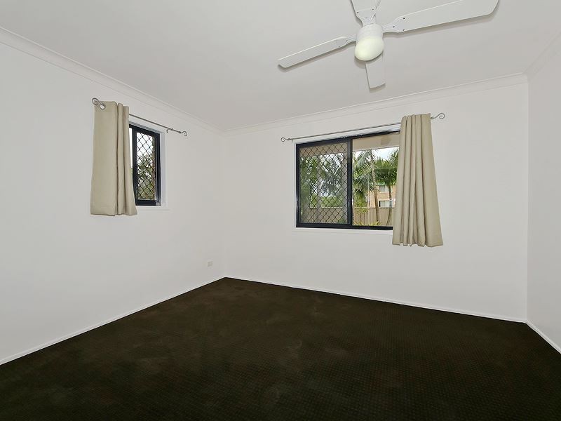 3 Oceanic Drive, Mermaid Waters QLD 4218