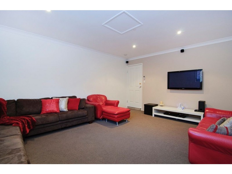 4 Woodswallow St, Jacobs Well QLD 4208