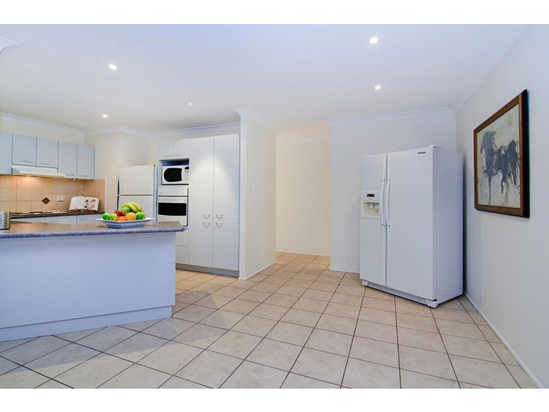 4 Woodswallow St, Jacobs Well QLD 4208