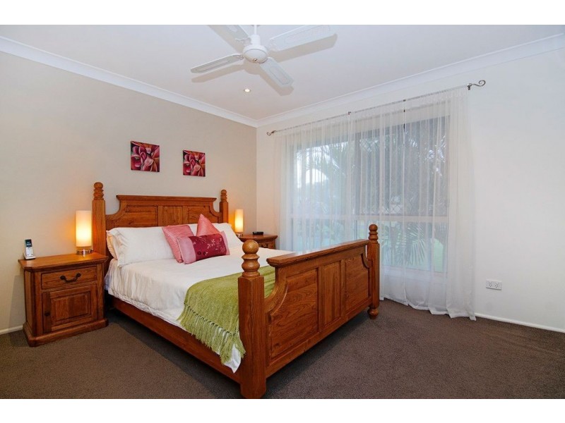 4 Woodswallow St, Jacobs Well QLD 4208