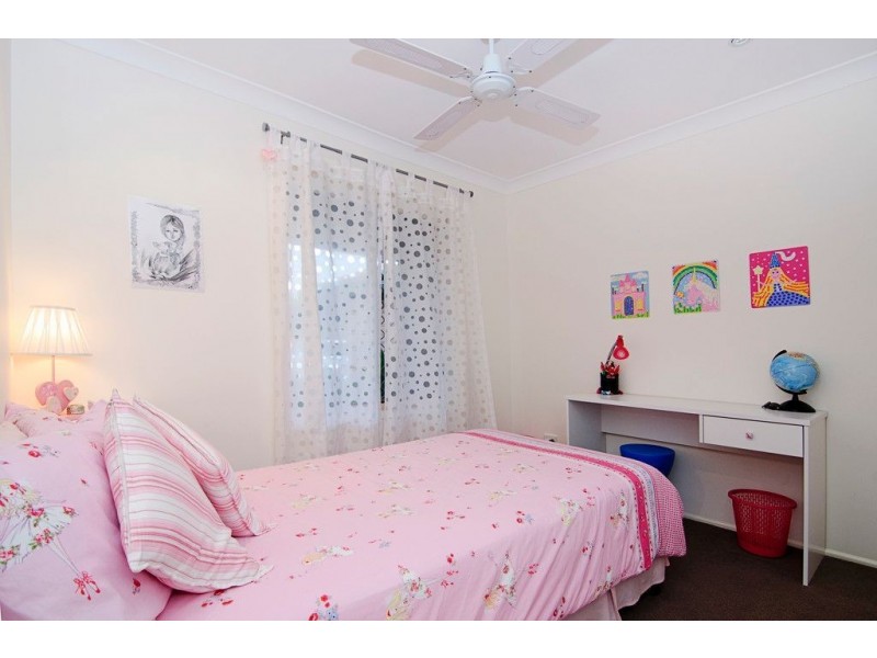 4 Woodswallow St, Jacobs Well QLD 4208